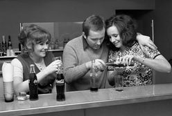 "Imperializm w płynie" w Polsce od 46 lat. Zobacz, jak wyglądały początki Coca-Coli w naszym kraju