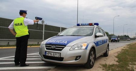 Najpopularniejsze radary stosowane przez policję to jedno wielkie oszustwo. „Nikt nie przeczytał książki, jak one działają”