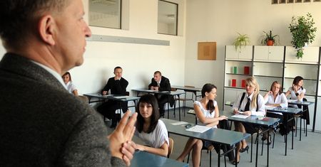 Będzie nowy przedmiot w szkołach? Poseł chce uczyć masowania koni