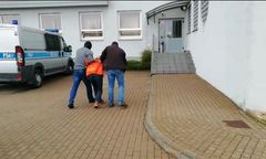 Zduńska Wola. Policja zatrzymała 50-latka. Jest podejrzany o wykorzystanie dziewczynki