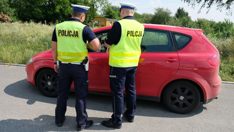 Jazda bez dwóch spośród trzech wymaganych dziś dokumentów będzie legalna. Problemy pojawią się w razie stłuczki