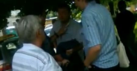 Czy kontroler biletów może przetrzymywać siłą?