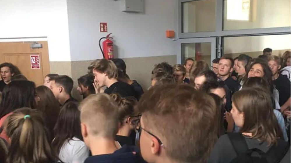 Tłok w szkołach po reformie edukacji.