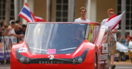 Polscy studenci podbijają Australię. Ruszył wyścig Bridgestone World Solar Challenge