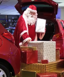 Nie tylko Mikołaje i Śnieżynki. Przed świętami potrzebni pracownicy