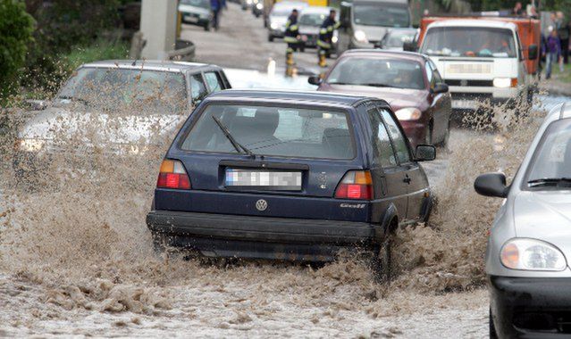 Jak nie kupić auta po powodzi