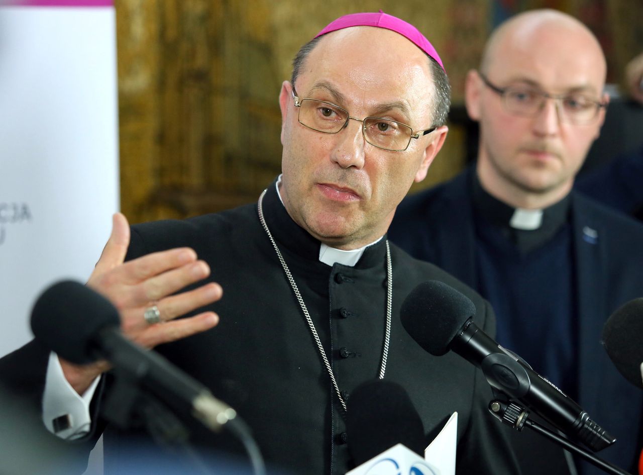 List biskupów w sprawie pedofilii w Kościele: "Nie ma słów, aby wyrazić nasz wstyd"