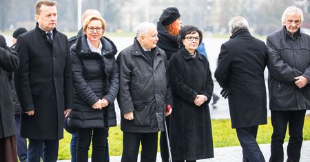 Powraca sprawa kolana Jarosława Kaczyńskiego. Posłanka Lewicy twardo żąda wyjaśnień