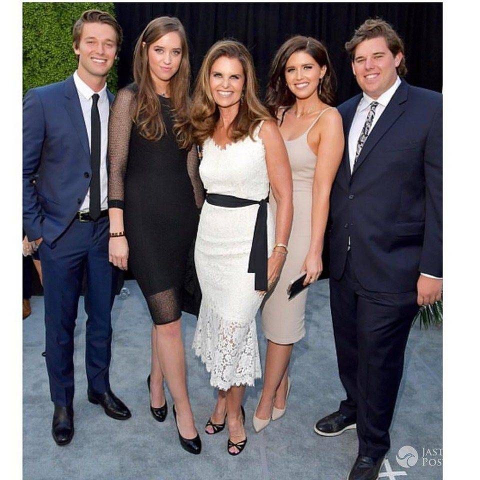 Katherine Schwarzenegger z siostrą Christiną, braćmi i mamą