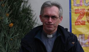 Ksiądz w czasie kolędy nie chciał pieniędzy. Zamiast tego dawał wiernym prezenty