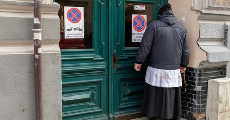 Ksiądz musiał usunąć z internetu statystykę. Był słaby wynik kolędowania