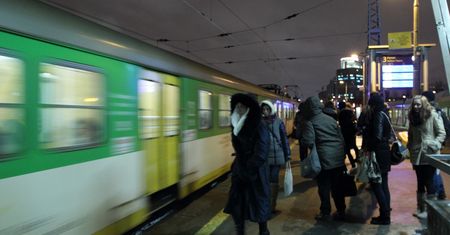 Spóźnione pociągi i remonty na torach. Pasażerów czeka trudny rok