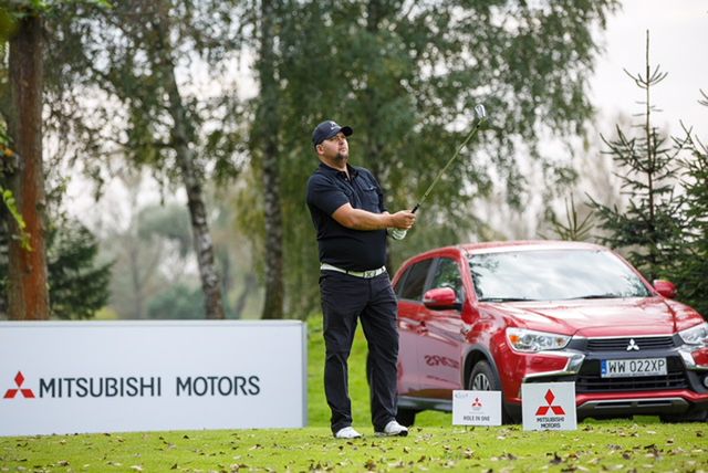 Inny turniej golfowy. Po japońsku i z Maciejem Stuhrem