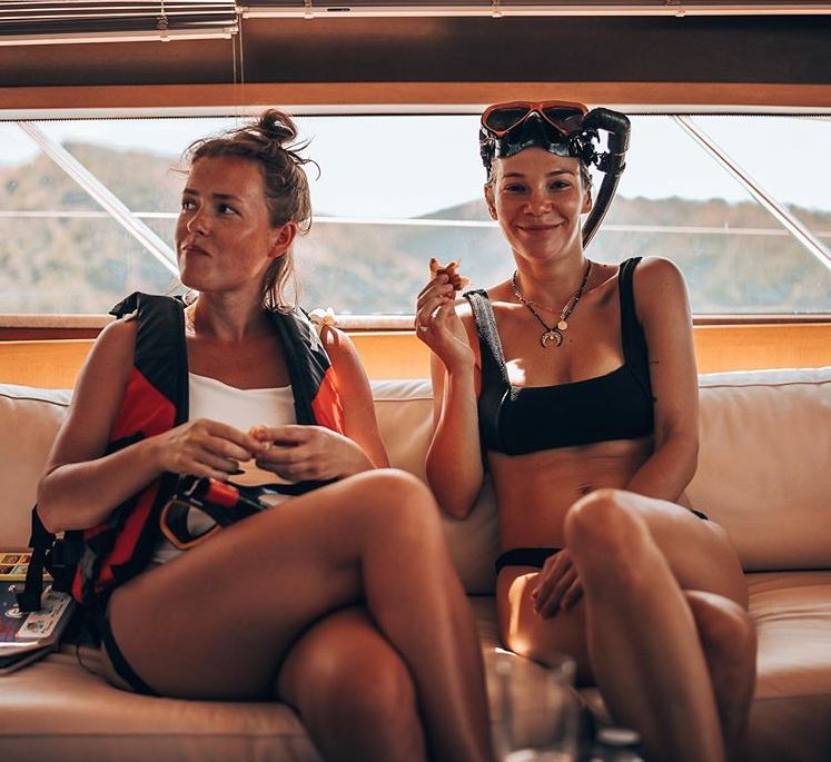 Maja Bohosiewicz i Olga Frycz na jachcie w Tajlandii. 