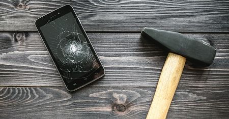 Pancerne smartfony - one wytrzymają (niemal) wszystko!