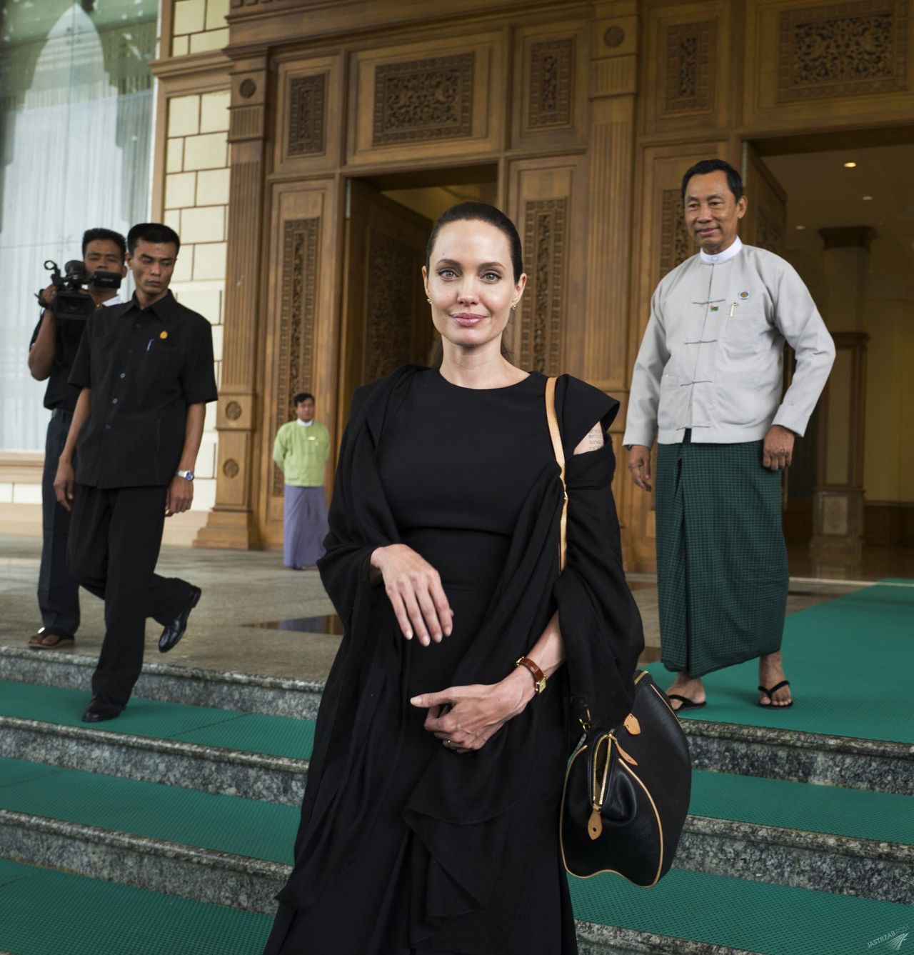 Angelian Jolie molestowana seksualnie przez jordańskiego ministra