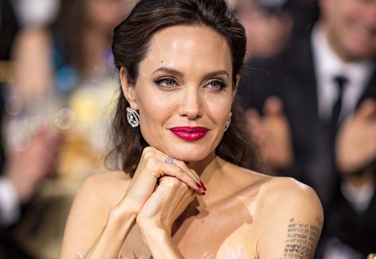 Angelina Jolie już niedługo powie "tak" po raz czwarty? Tak przynajmniej twierdzi amerykański tabloid