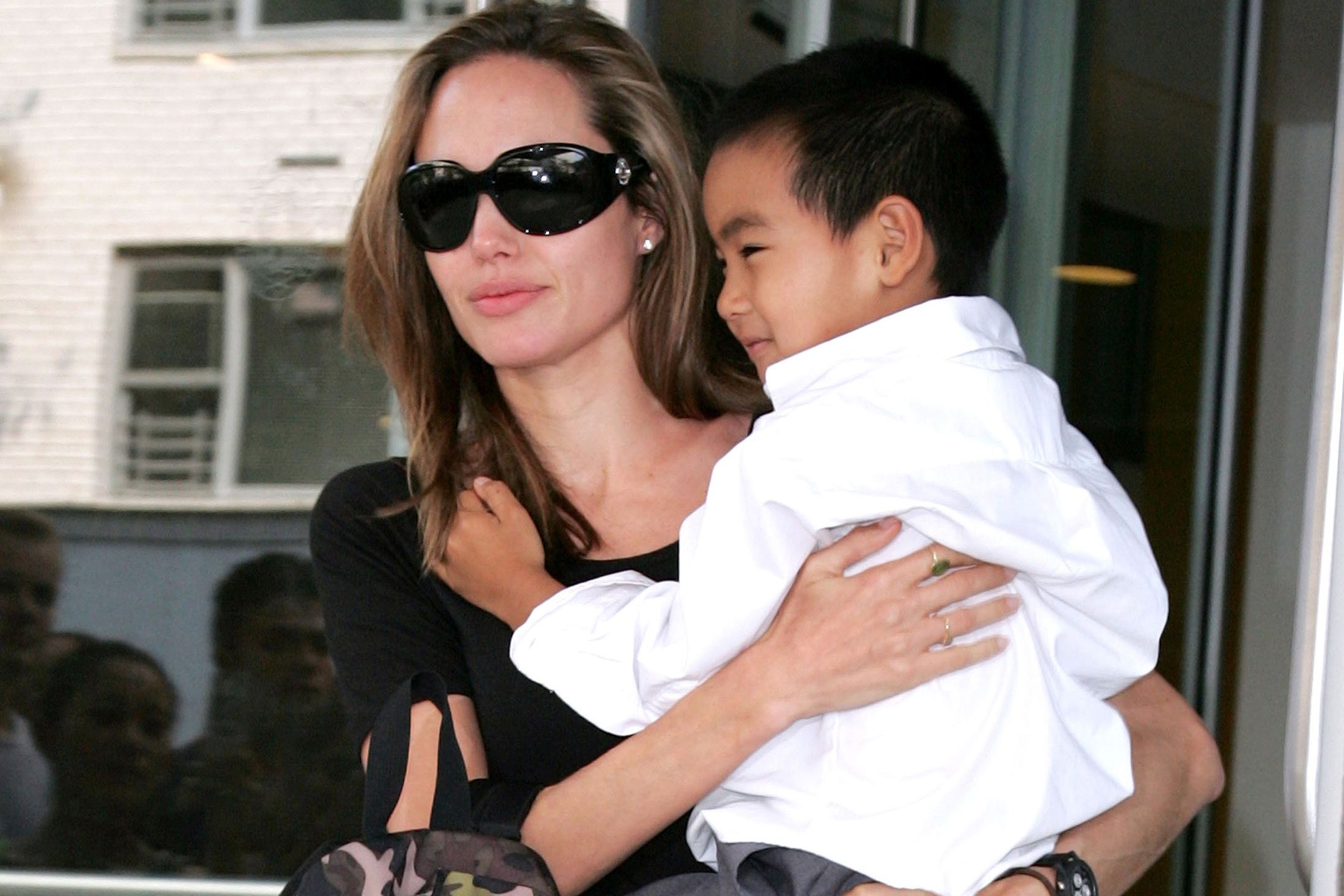 Angelina Jolie i Maddox w 2007 r.