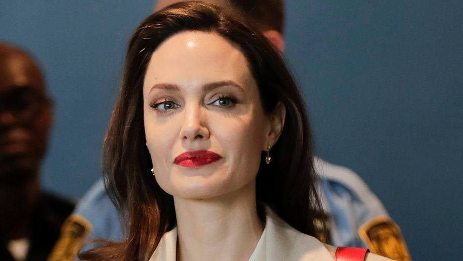 Angelina Jolie i Brad Pitt rozwodzą się