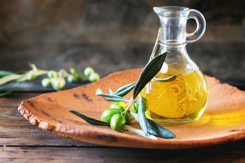 Oliwa z oliwek dla zdrowia, smaku i urody