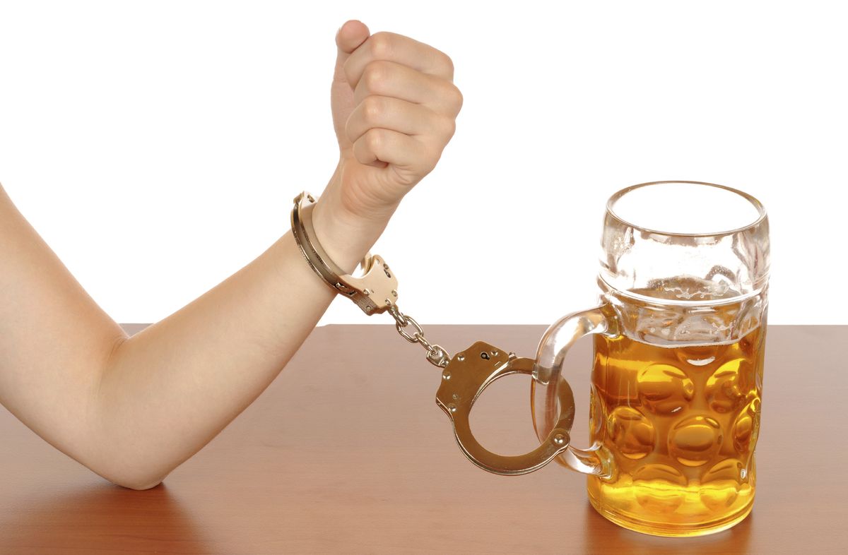 Gra komputerowa, która pomoże alkoholikom