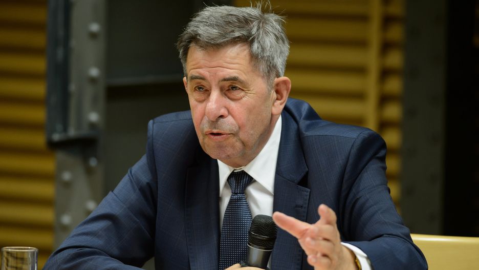 Prof. Andrzej Zoll