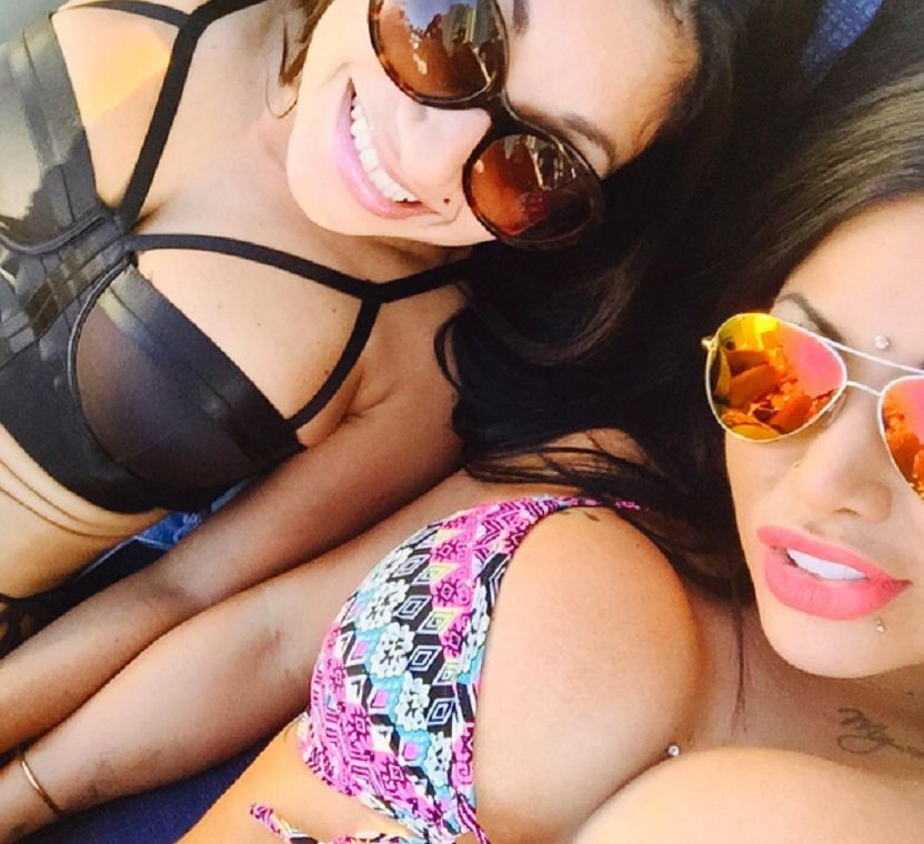 Nie muszą pracować. Zarabiają na życie... pośladkami