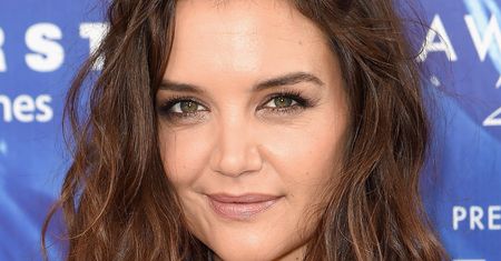 Była żona Toma Cruise'a w ekranizacji bestsellera. Katie Holmes zagra w "Sekrecie"