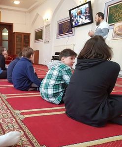 Sadyba. Nauczycielka zorganizowała dzieciom wycieczkę do meczetu
