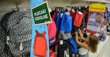 Wyprawka szkolna będzie droga. Nawet połowa pensji