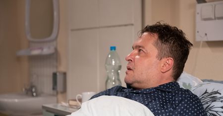 Na Wspólnej. Michał dowie się prawdy w szpitalu (odcinek 2958 - streszczenie)