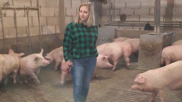 Patrycja Stempniak w rodzinnym gospodarstwie