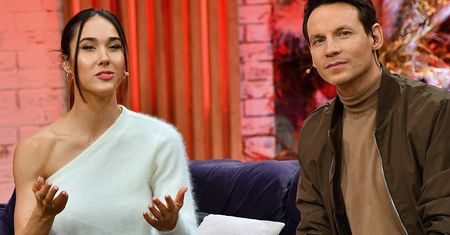 Co oni im zrobili?! Grafika TVP zdecydowanie poniosło. Ida Nowakowska i Tomasz Wolny ofiarami Photoshopa. Przecież oni tak nie wyglądają!