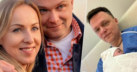 Szymon Hołownia pokazał, jak opiekuje się maleńką córeczką. Słodki kadr kradnie uwagę. Tak spędzają niedzielny poranek