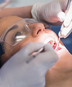 Stomatolog ma 800 zarzutów. Wyłudzał pieniądze od NFZ