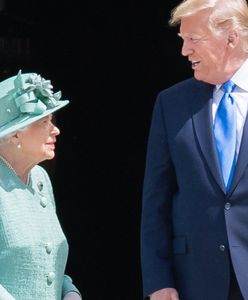 Donald Trump na przyjęciu z królową Elżbietą pozwolił sobie na zbyt wiele. Złamał protokół
