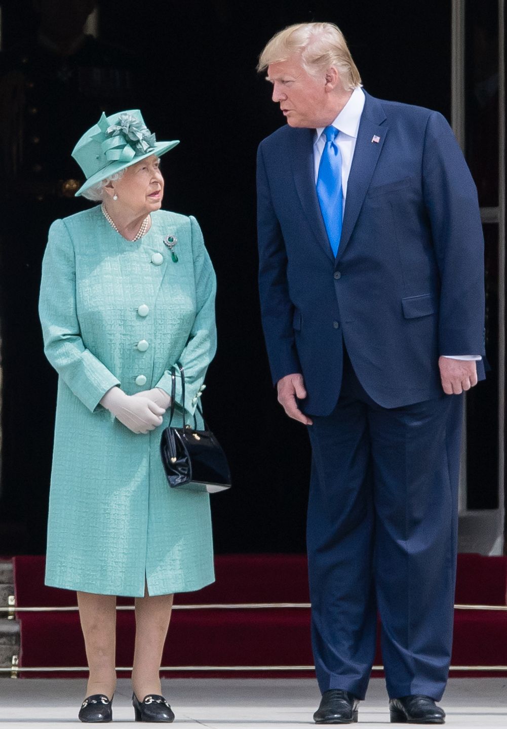 Elżbieta II i Donald Trump 