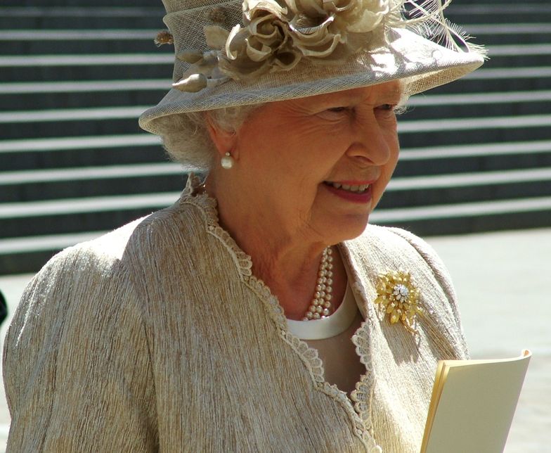 Królowa zatwierdziła ustawę o wyjściu Wielkiej Brytanii z UE.