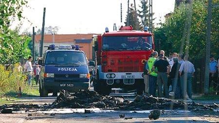 Z plastikowej konstrukcji samolotu został popiół