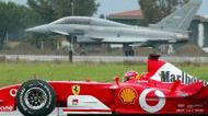 Ferrari z Shumacherem na pokładzie i Eurofighter Tajfun