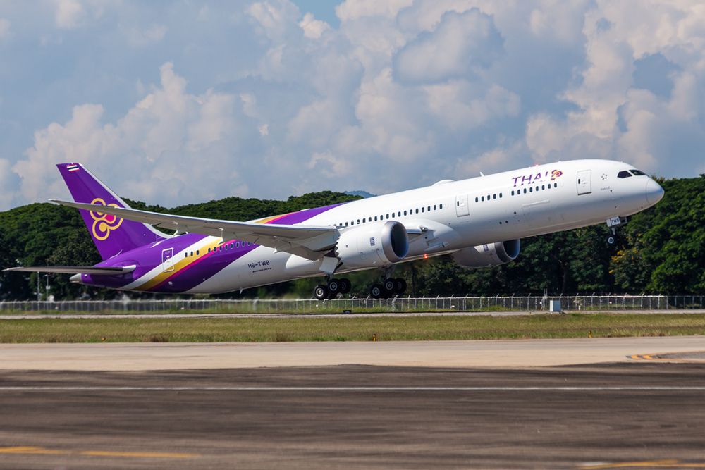 Boeing 787-9 Dreamliner w barwach linii Thai Airways