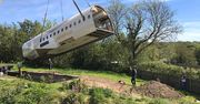Samolot Etihad miał trafić na złom. Uratowali go i przekształcili w uroczy dom na działce
