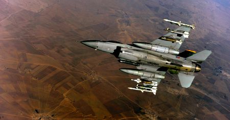 Strefa 51: Pentagon zapowiada gotowość. Szturm może się nie powieść