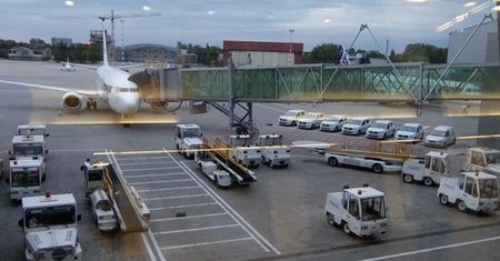Koronawirus w Polsce? 5 osób z Chin trafiło do warszawskiego szpitala