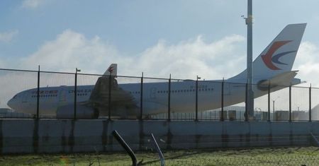 Awaryjne lądowanie chińskiego samolotu pasażerskiego w Sydney