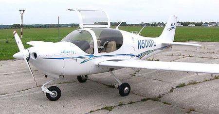 Samoloty Liberty XL-2 na sprzedaż. Są w dobrym stanie, ale niebezpieczne