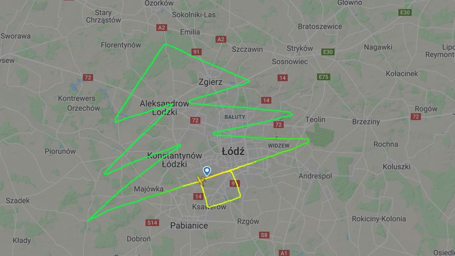 Choinka "zawisła" nad Łodzią
