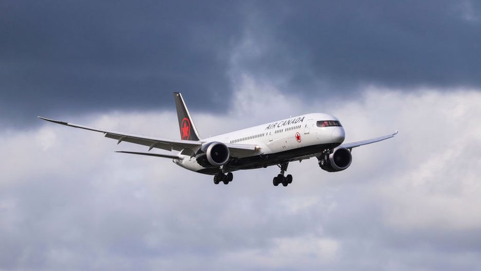 Boeing 777 lądował awaryjnie na Hawajach