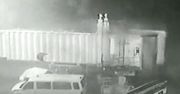 USA: Tornado wzbiło w powietrze kilkutonowy rękaw prowadzący na pokład samolotu [Wideo]