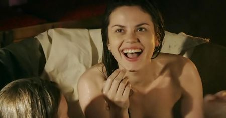 "Korona królów" epatuje nagością? Pojawiły się odważne sceny